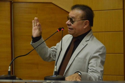 Gilmar Carvalho diz que a democracia no país está em risco (Foto: Jadilson Simões)