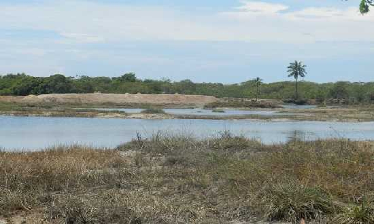 Lagoa Doce: local aterrado para construção do Sistema de Esgotamento Sanitário (Foto: Arquivo Portal Infonet)