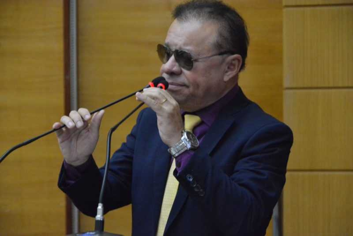 "Quem vai rever os valores do IPTU?", questiona Gilmar Carvalho (Foto: Jadilson Simões)