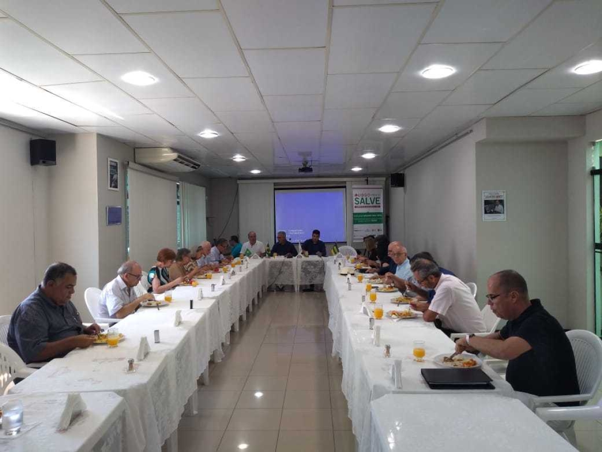 O Secretário de Estado da Saúde, Valberto de Oliveira Lima, era esperado para um almoço com os representantes da Somese, mas não compareceu (Foto: Portal Infonet)