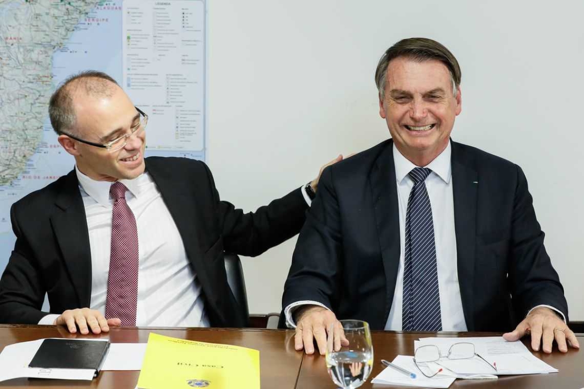 Jair Bolsonaro retira sigilo bancário de operações com recursos públicos (Foto: Isac Nóbrega/ PR)