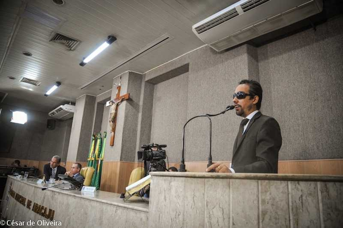 Lucas Aribé cobra mais efetividade nas ações da SMTT de Aracaju (Foto: Assessoria Lucas Aribé)