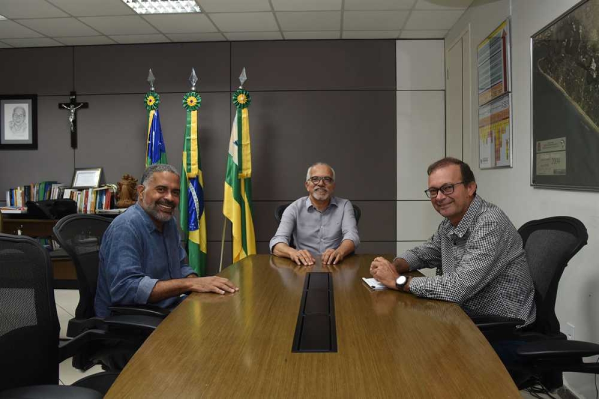 Prefeito de Aracaju mantém Luís Fernando Almeida como secretário da Defesa Social (Foto: Ana Lícia Menezes/ PMA)