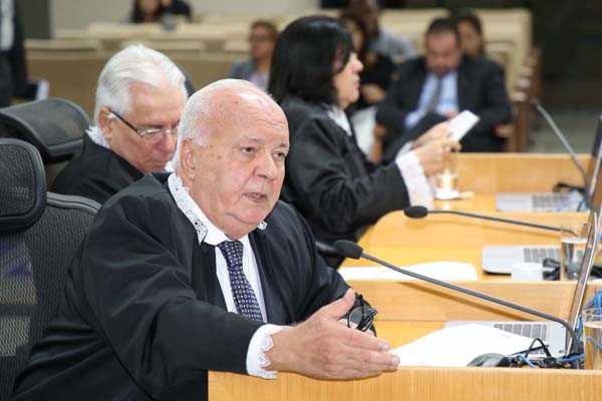 TCE pedirá que Governo defina utilização do antigo Hotel Palace (Foto: TCE/SE)