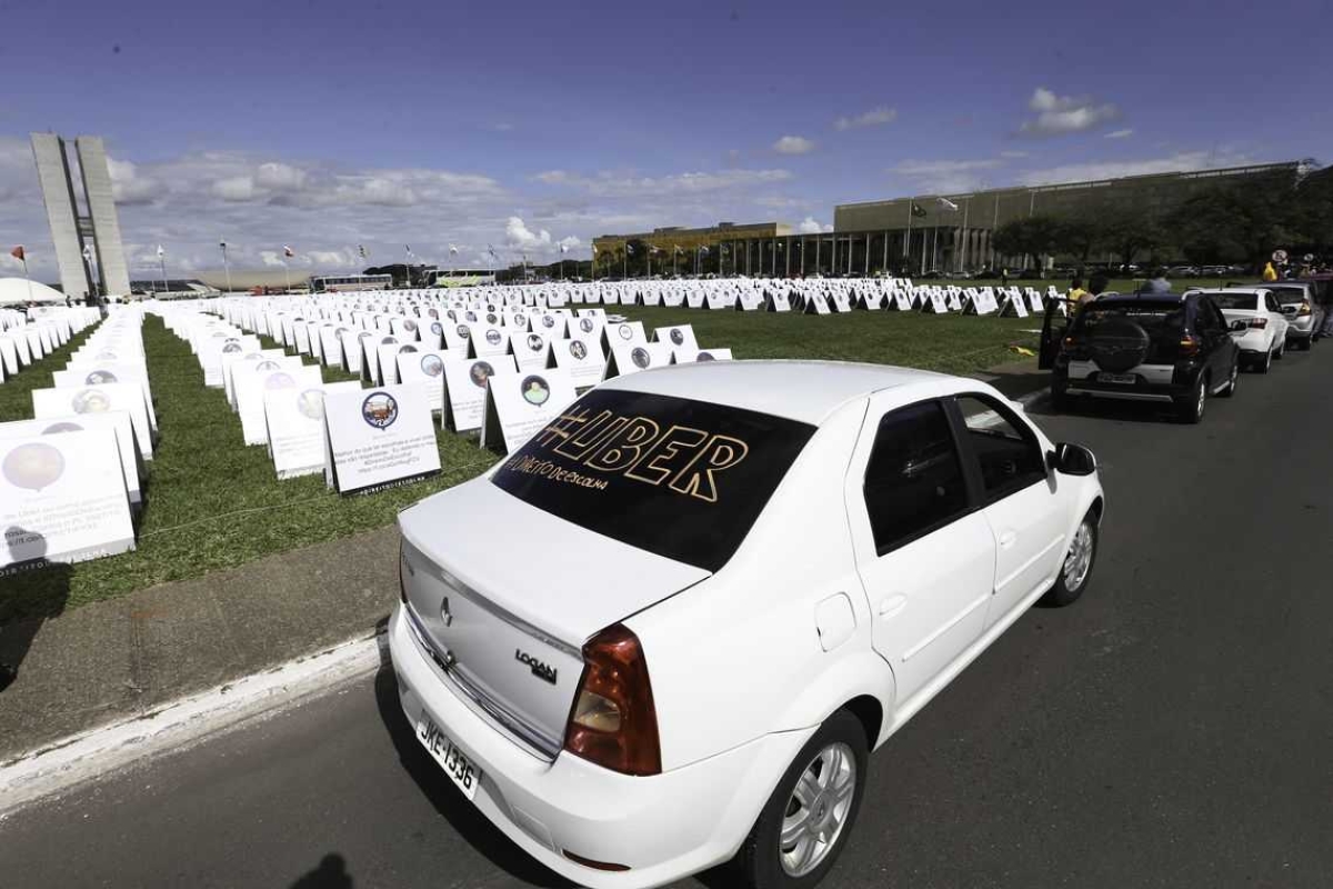 STF decide que não se pode impedir atuação de motoristas de aplicativo (Foto: Fabio Rodrigues Pozzebom/ Agência Brasil)