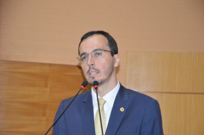 Georgeo Passos: "MP está sendo incoerente ao extinguir cargos efetivos" (Foto: Assessoria Georgeo Passos)