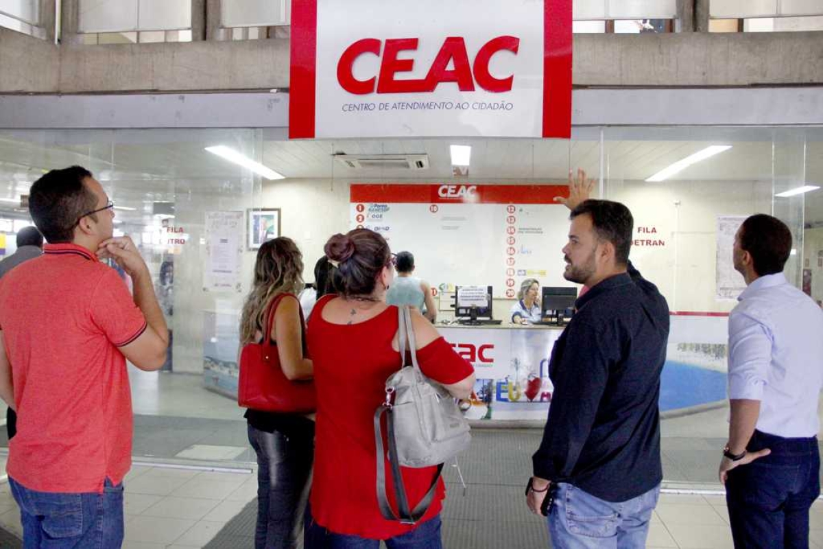 O Centro de Atendimento ao Cidadão (Ceac), vinculado a Secretaria de Estado da Administração (Sead), passará a ofertar mais um serviço ao cidadão: a Identidade Jovem (ID Jovem). O ato de lançamento será realizado no Ceac da Rodoviária, localizado no Terminal Rodoviário Governador José Rollemberg Leite, na próxima segunda-feira (13), a partir das 8h (Foto: Sead/SE)