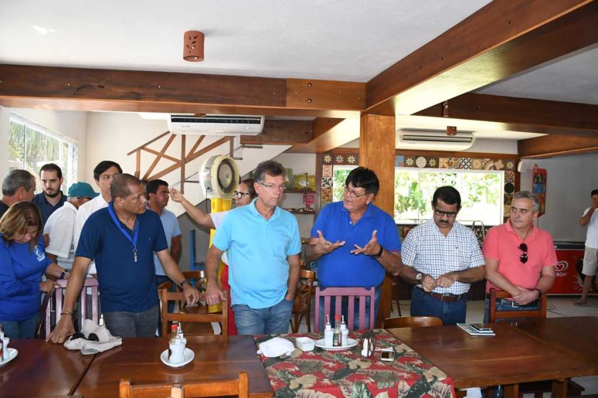 Laércio Oliveira visita carcinicultores de Brejo Grande e ouve as dificuldades dos produtores (Foto: Site Laércio Oliveira)