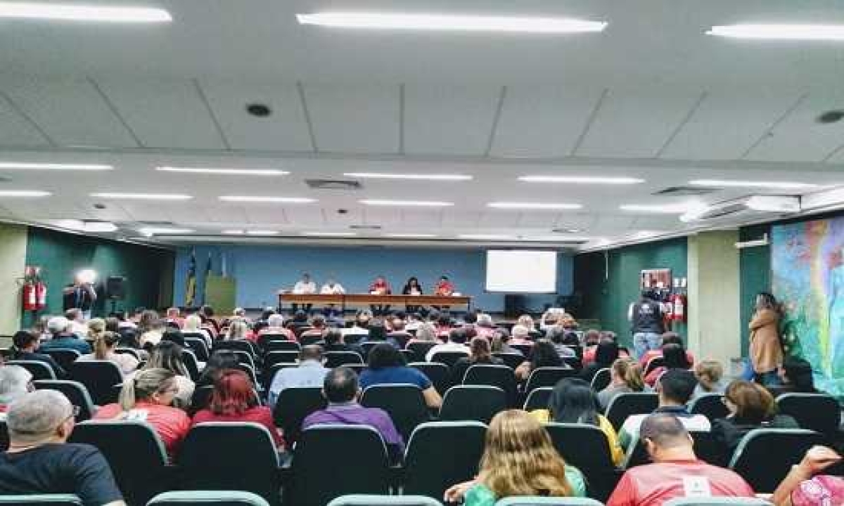 O encontro foi realizado no auditório do Hospital de Urgência de Sergipe (Huse) na tarde desta quinta-feira, 6. (Foto: Via Portal Infonet)