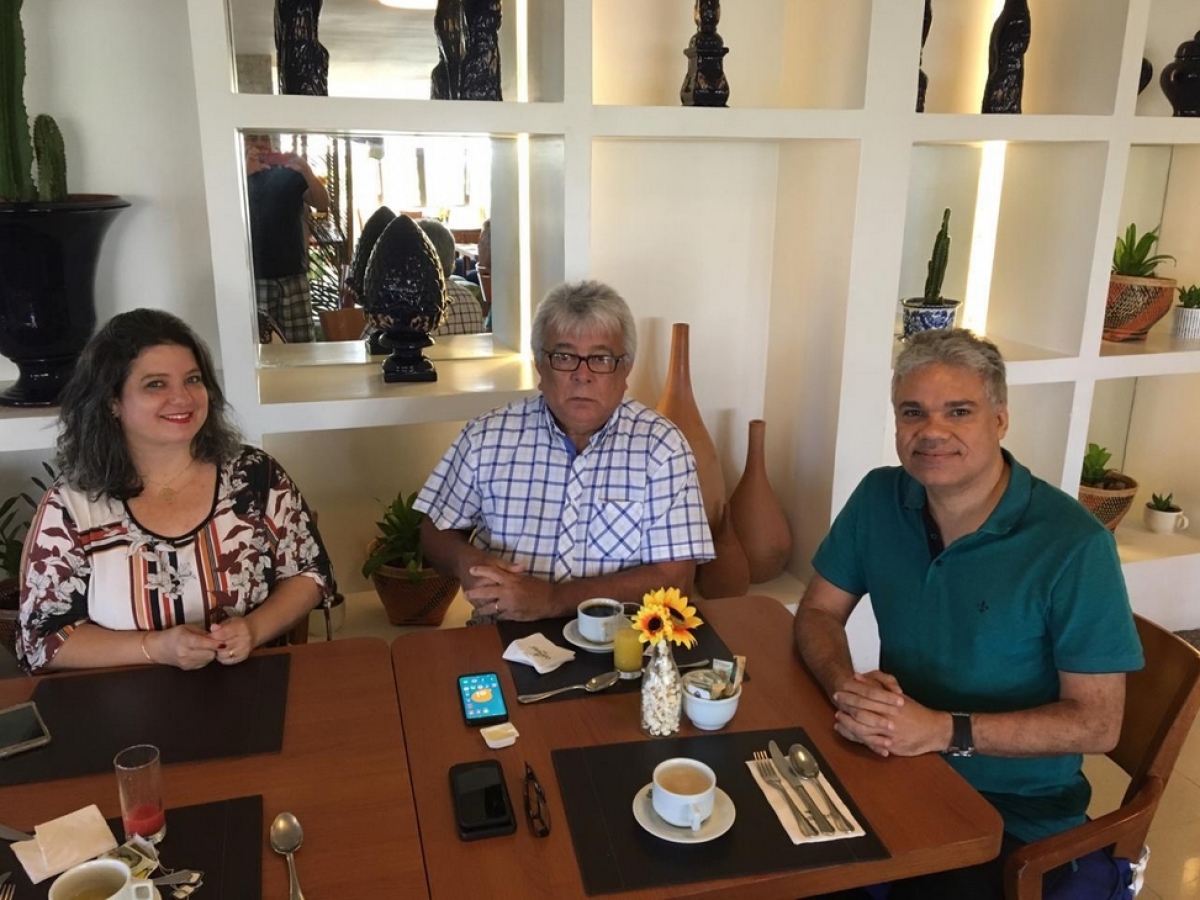Cláudia Rodrigues membro da Executiva Estadual (PV), ex-senador Almeida Lima e Reynaldo Nunes, presidente Estadual do Partido Verde - Foto: Fábio Viana