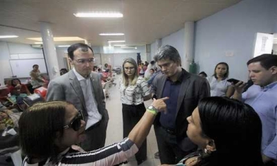 Deputados visitaram o Huse e conversaram com pacientes e funcionários (Foto: Assessoria Parlamentar)