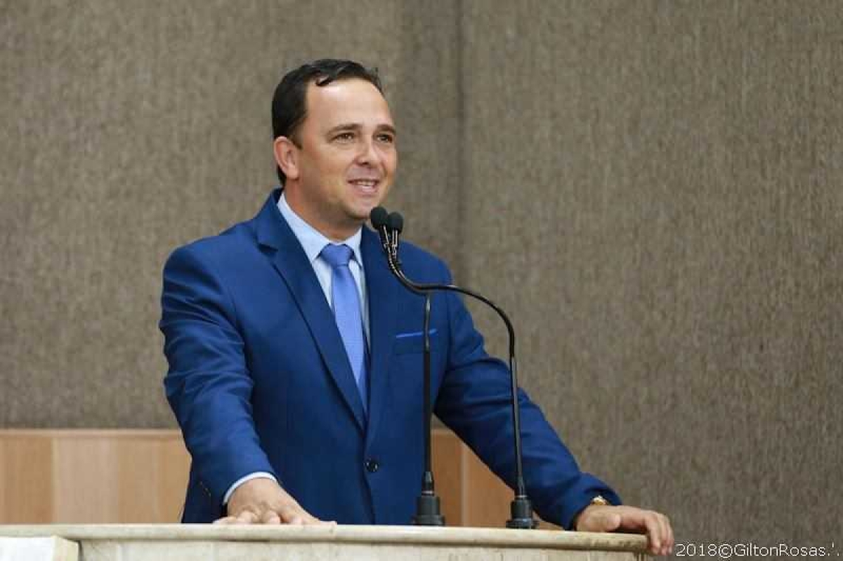 Fábio Meireles defende parceria para implementar ações voltadas para a juventude (Foto: Gilton Rosas)