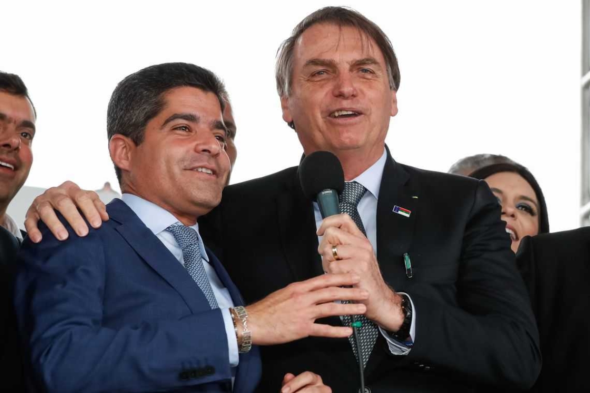 Jair Bolsonaro inaugura aeroporto em Vitória da Conquista, na Bahia (Foto: Alan Santos/ PR)