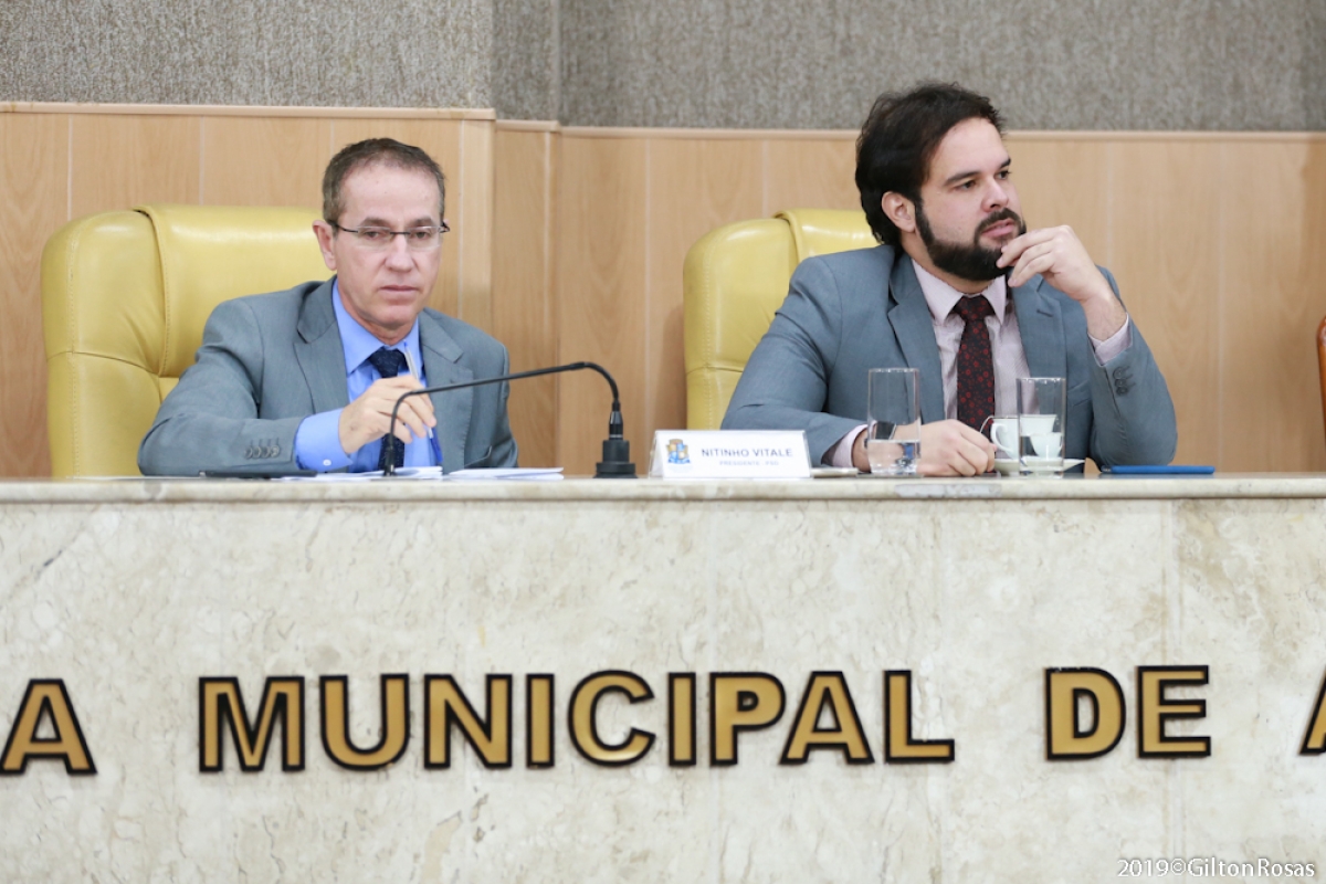 Thiaguinho Batalha assume interinamente a presidência da Câmara de Aracaju (Foto: Gilton Rosas/ CMA)