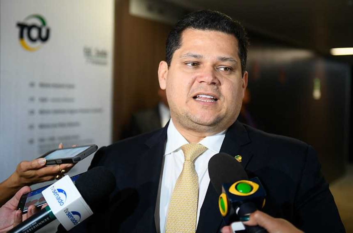 Construção de apenas um texto facilitará andamento da proposta no Congresso, avalia Davi (Foto: Marcos Oliveira/ Agência Senado)