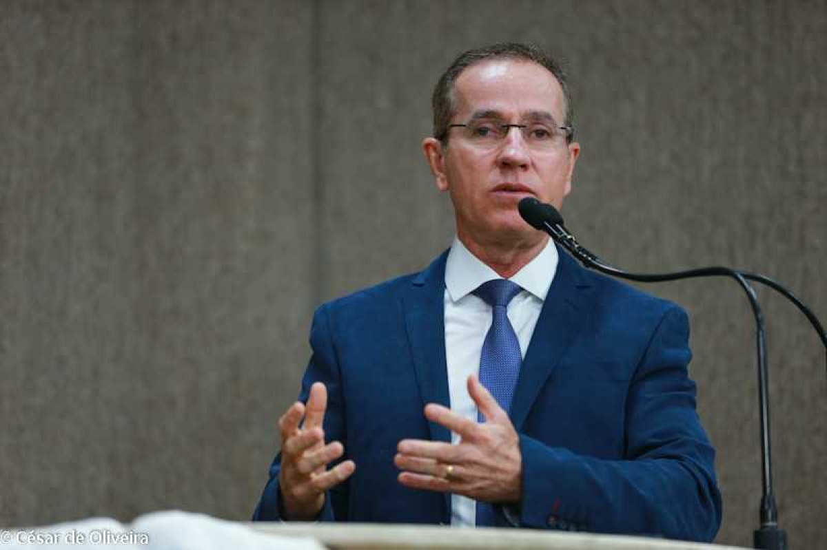 Nitinho destaca esforço da PMA para melhorar o atendimento de saúde em Aracaju (Foto: César de Oliveira/ CMA)