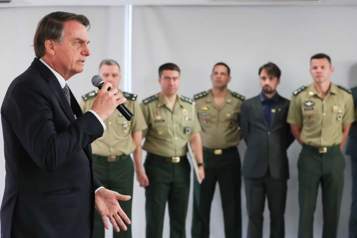 Jair Bolsonaro alerta para guerra da informação (Foto: Marcos Corrêa/ PR)