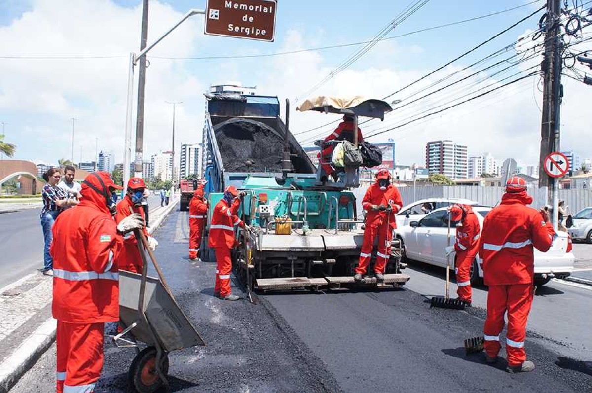 Prefeitura de Aracaju contrata nova empresa e reinicia obra de recuperação da Beira Mar (Foto: Ascom Emurb)