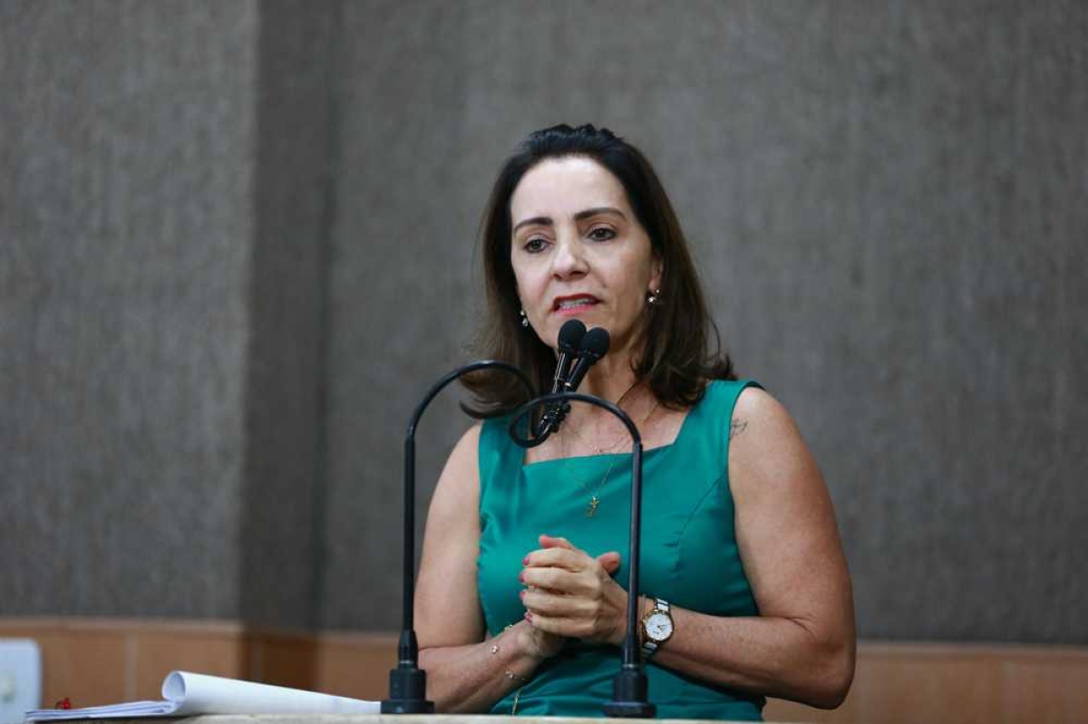 "As coisas estão sendo feitas em cima da boca da urna", dispara Emília Corrêa (Foto: César de Oliveira/ CMA)
