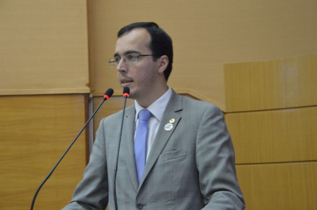 Georgeo Passos: "O Estado alega crise, mas a farra dos jetons continua" (Foto: Assessoria Georgeo Passos)
