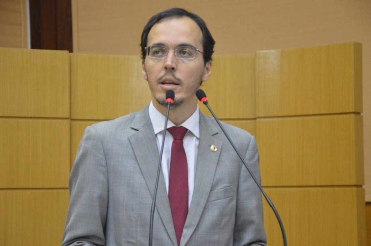 Georgeo cobra realização de concurso para Fundação Renascer (Foto: Via Rede Alese)