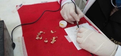 A semi-jóia é um meio termo entre joias e bijouterias (Foto: Via Destaque Notícias) A semi-jóia é um meio termo entre joias e bijouterias (Foto: Via Destaque Notícias)