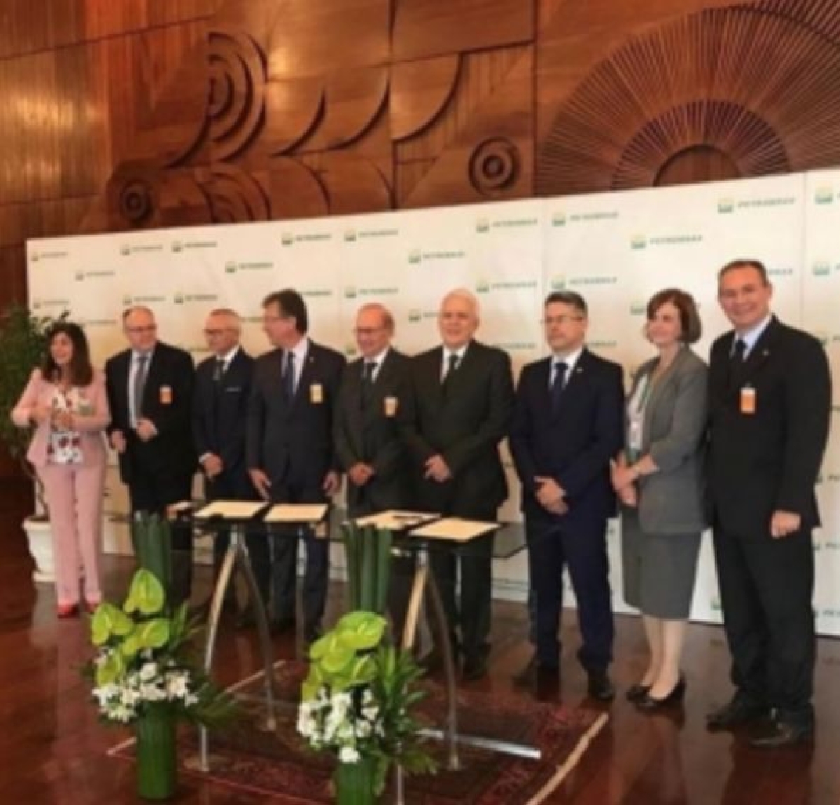 Laércio participa de assinatura de contratos de arrendamento das Fafens (Foto: Site Laércio Oliveira)