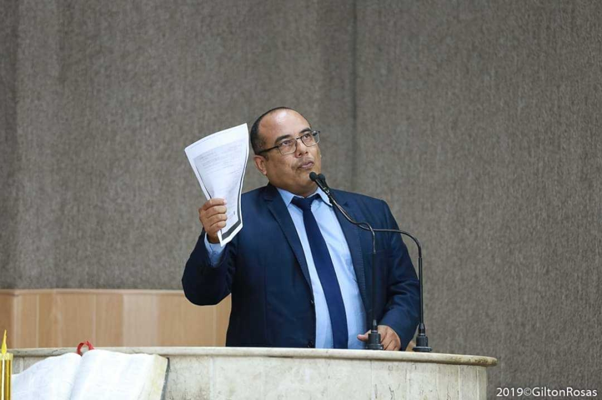Amintas critica prefeitura na agressão a empresário e cobra medidas para os "jagunços a Emsurb" (Foto: Gilton Rosas/ CMA)