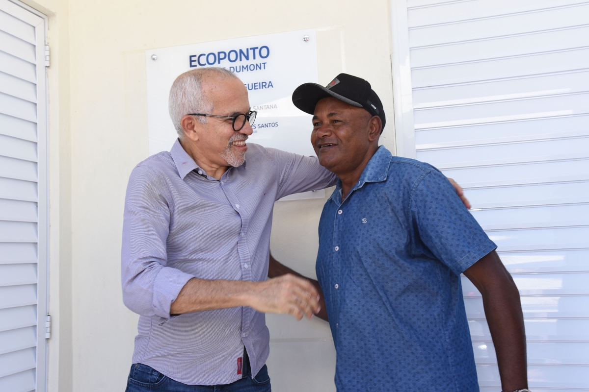 Edvaldo entrega o terceiro ecoponto em Aracaju (Foto: Ana Lícia Menezes/ Prefeitura de Aracaju)