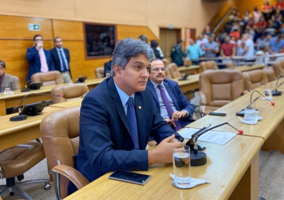 Deputado é contra veto a projeto que prevê psicólogos em escolas (Foto: Assessoria Samuel Carvalho)