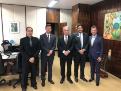 Laércio e superintendente de agricultura defendem no Mapa ações para o desenvolvimento do agro em Sergipe (Foto: Site Laércio Oliveira)