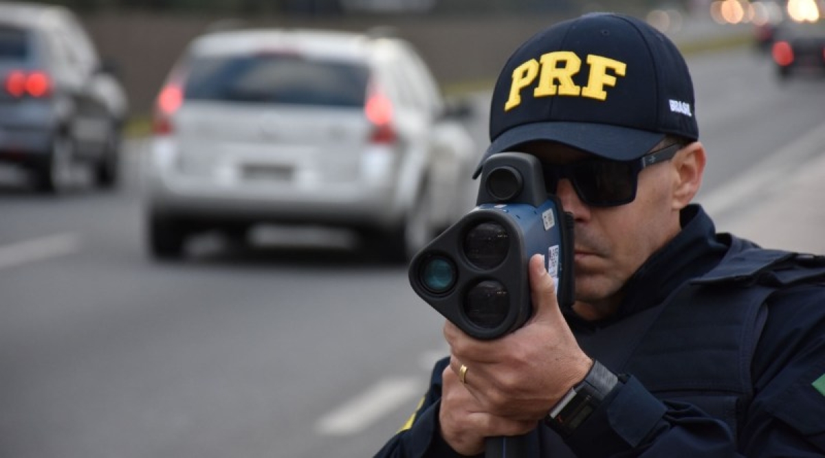 Nota: Reativação da fiscalização com uso de radares móveis e portáteis (Foto: PRF/SE)
