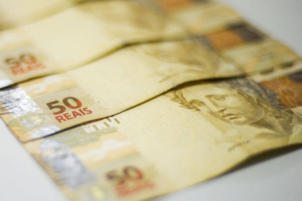 Limite de juros para cheque especial começa a valer nesta segunda, 6/1 (Foto: Marcello Casal Jr./ Agência Brasil)