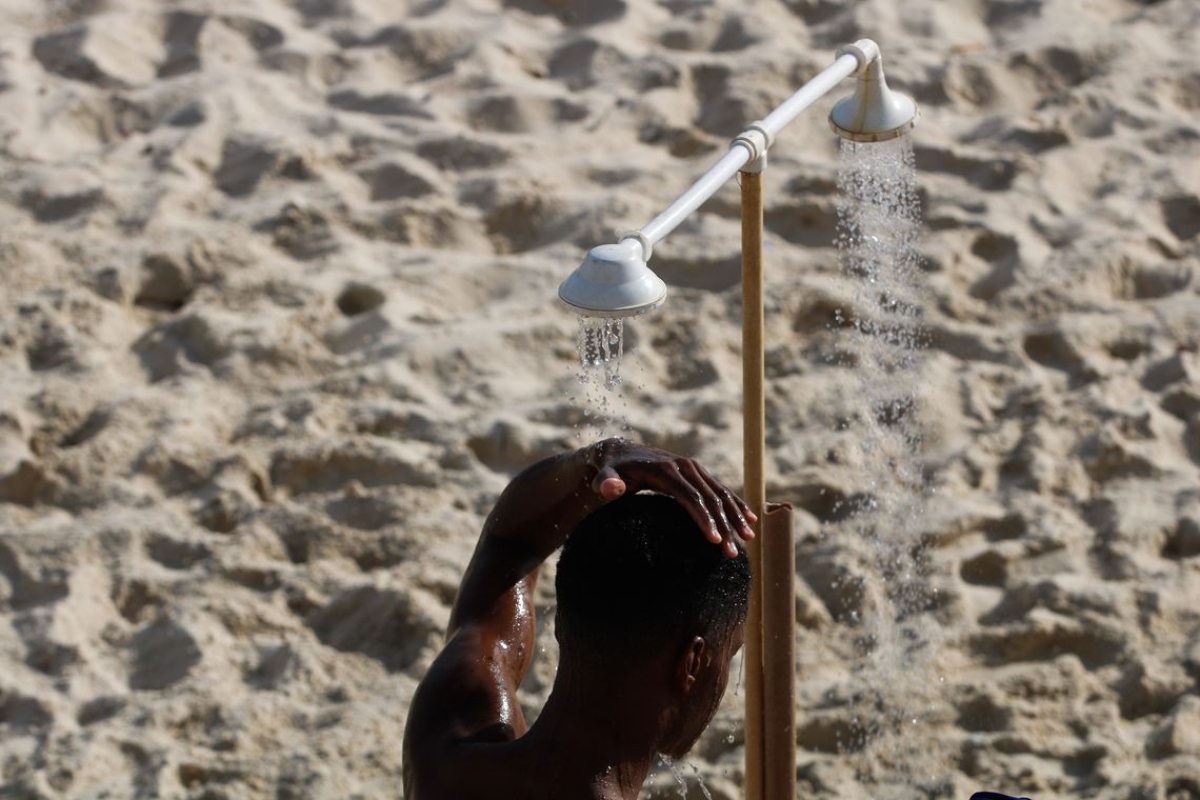 Rio tem dia mais quente do ano, com sensação térmica superior a 52ºC (Foto: Fernando Frazão/ Agência Brasil)