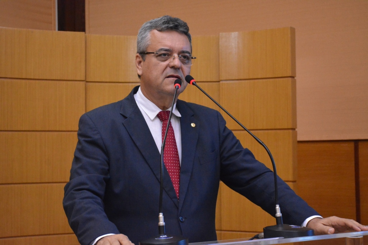 Audiência pública proposta por Luciano Pimentel discutirá PEC dos Conselhos (Foto: Assessoria Luciano Pimentel)