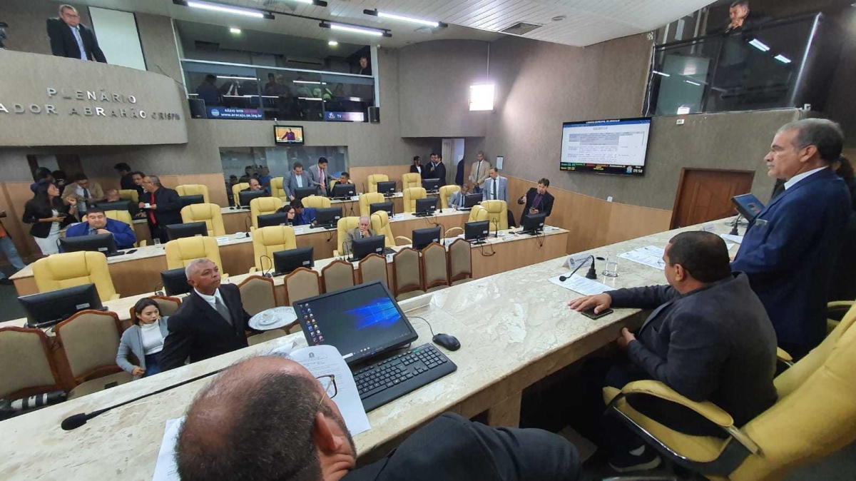 Parlamentares aprovam em 1ª discussão PL que concede remissão de débitos do IPTU (Foto: César de Oliveira/ CMA)
