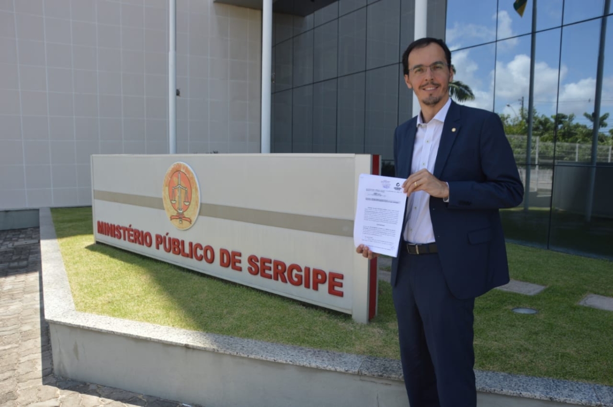 Georgeo aciona MP para que Detran cumpra a lei (Foto: Assessoria Georgeo Passos)