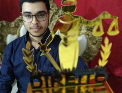 Discente Thyerrí Cruz, vencedor do Prêmio Carlos Ayres Britto 2020.1 (Foto: Unit)