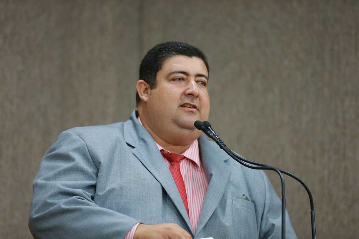 Cabo Didi fala em falta de respeito à Bíblia no Carnaval (Foto: César de Oliveira/ CMA)