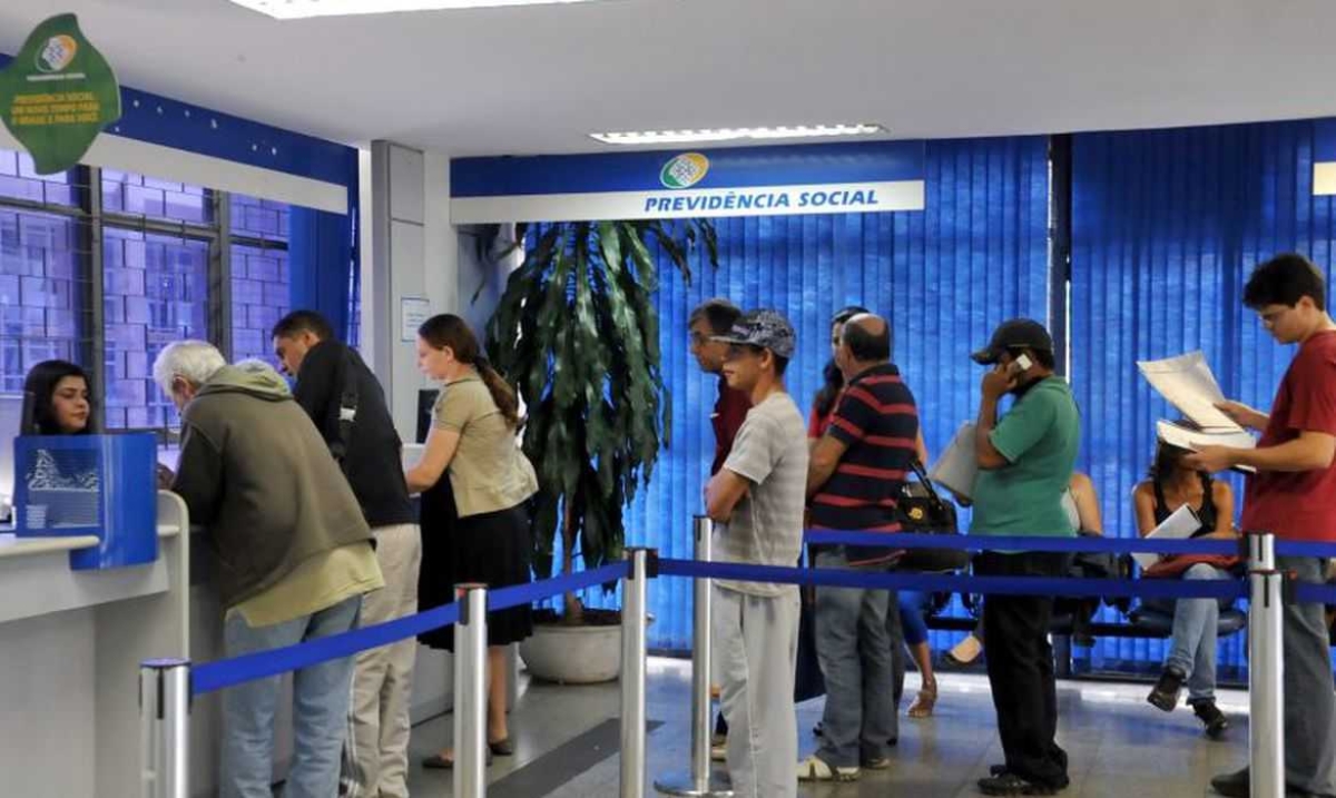MP autoriza contratação de servidor aposentado para INSS (Foto: Antonio Cruz/ Agência Brasil)