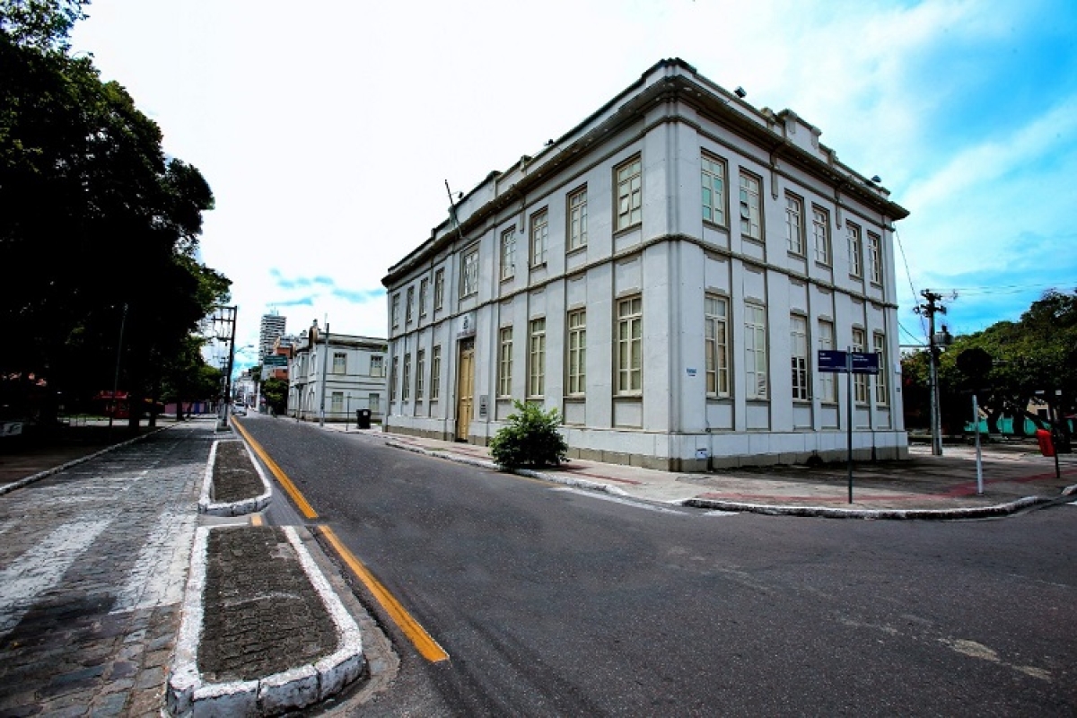 Prédio da Câmara Municipal de Aracaju passará por reforma (Foto: César de Oliveira/ CMA)