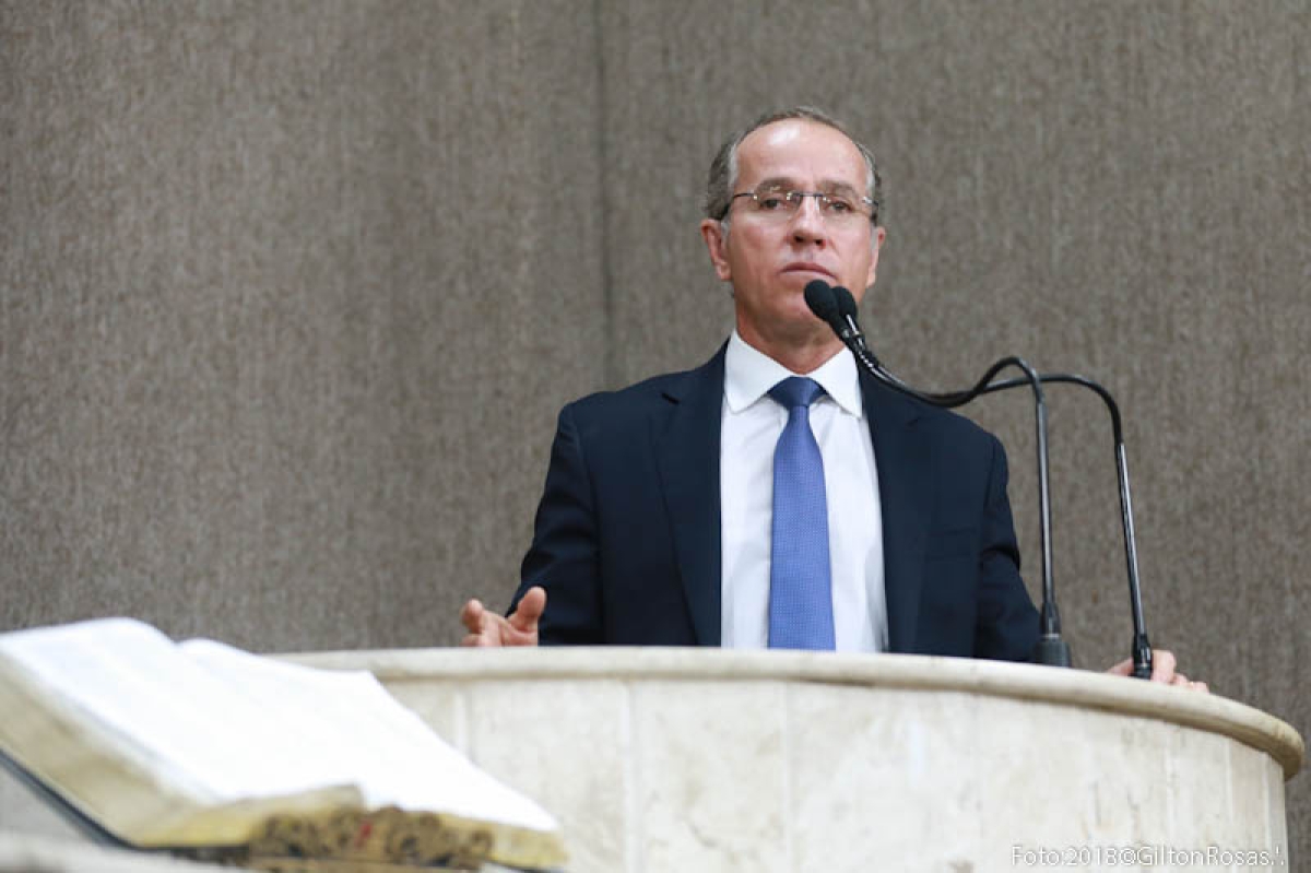 Presidente da Câmara cancela uso de carros e combustível pelos vereadores em abril (Foto: Gilton Rosas/ CMA)