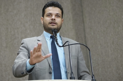 Anderson de Tuca emite requerimento à PMA solicitando cópias de contrato do Hospital de Campanha (Foto: CMA)