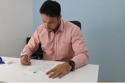 Vereadores aprovam PL que defende reutilização de pneus na arborização da cidade (Foto: Assessoria Anderson de Tuca)