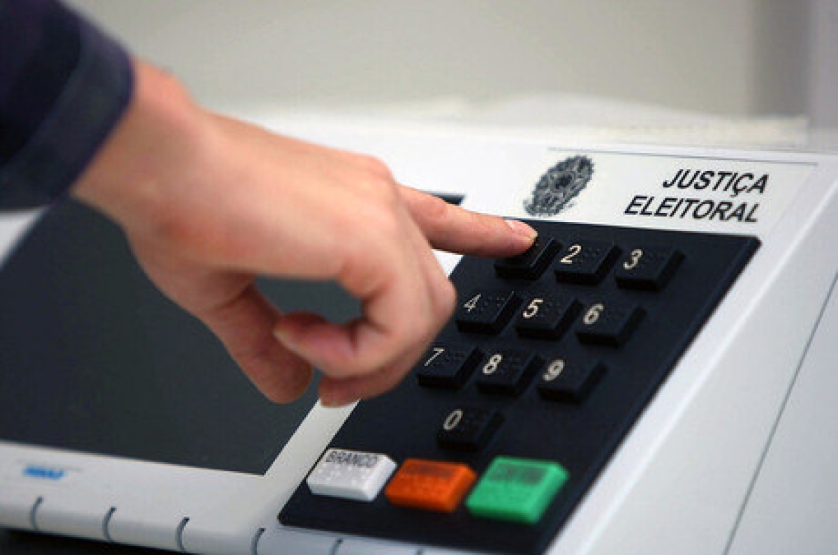 Relator defende eleições em 15 e 29 de novembro (Foto: Divulgação/ TSE)