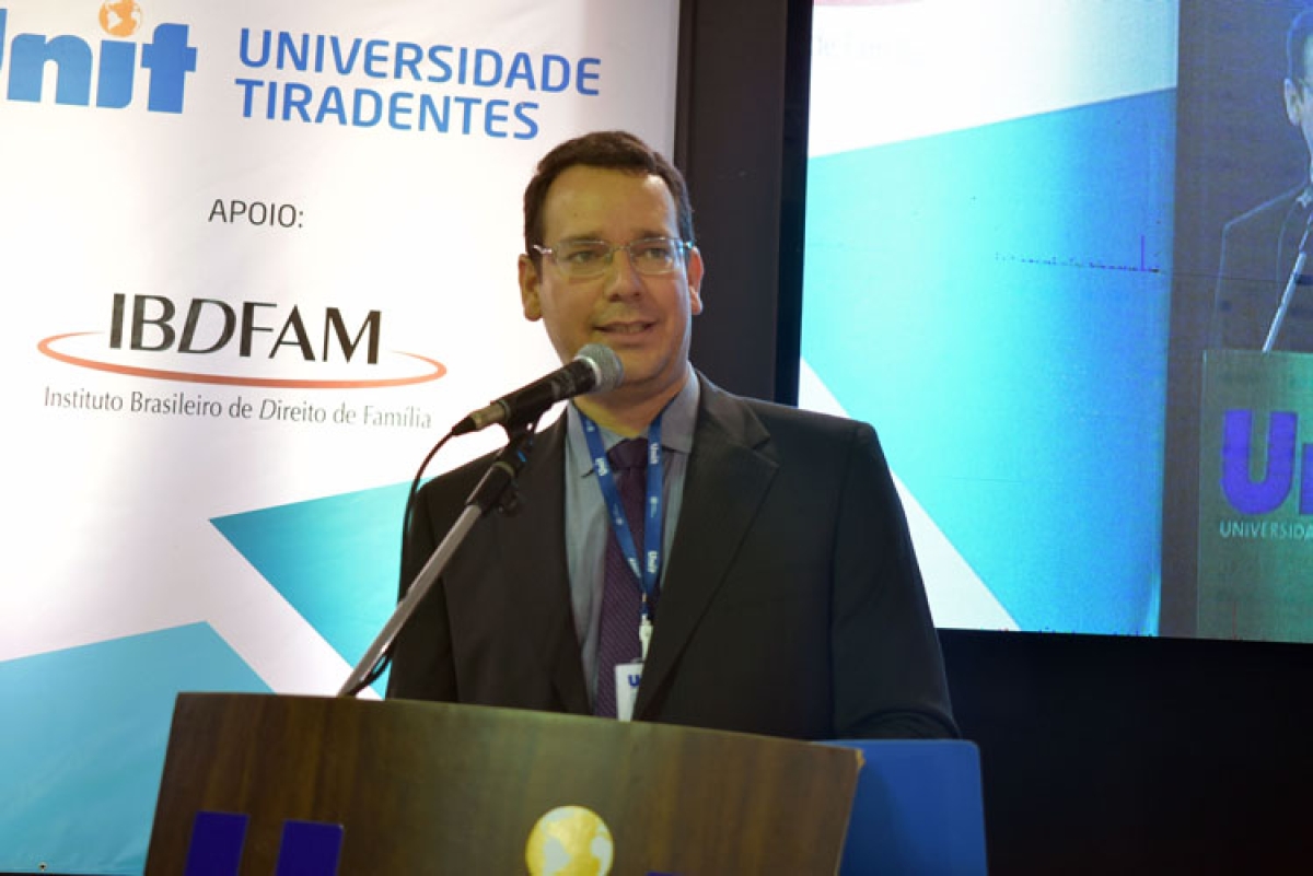 O coordenador do curso de Direito da Unit, professor Mário Jorge Fortes (Foto: Assessoria de Imprensa Unit)