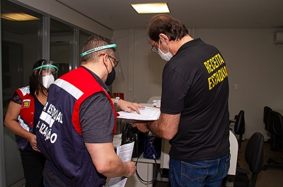 Ação do MP-MG, da Receita Estadual e da Polícia Civil que prendeu empresário hoje (Foto: Divulgação)