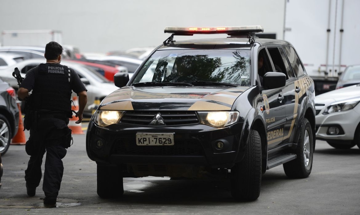 PF investiga desvios na compra de 500 respiradores no Recife (Foto: Tânia Rêgo)
