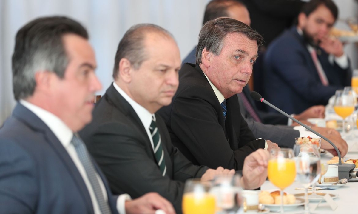 Governo prorroga auxílio emergencial de R$ 300 até o fim do ano (Foto: Marcos Corrêa/ PR)