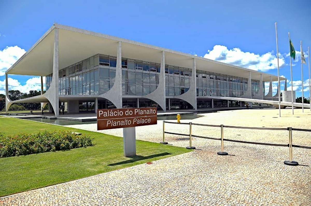 PEC do senador Eduardo Girão (Podemos-CE) determina afastamento, por seis meses antes das eleições, de presidente da República, governadores e prefeitos que sejam candidatos a um novo mandato (Foto: Pedro França/ Agência Senado)